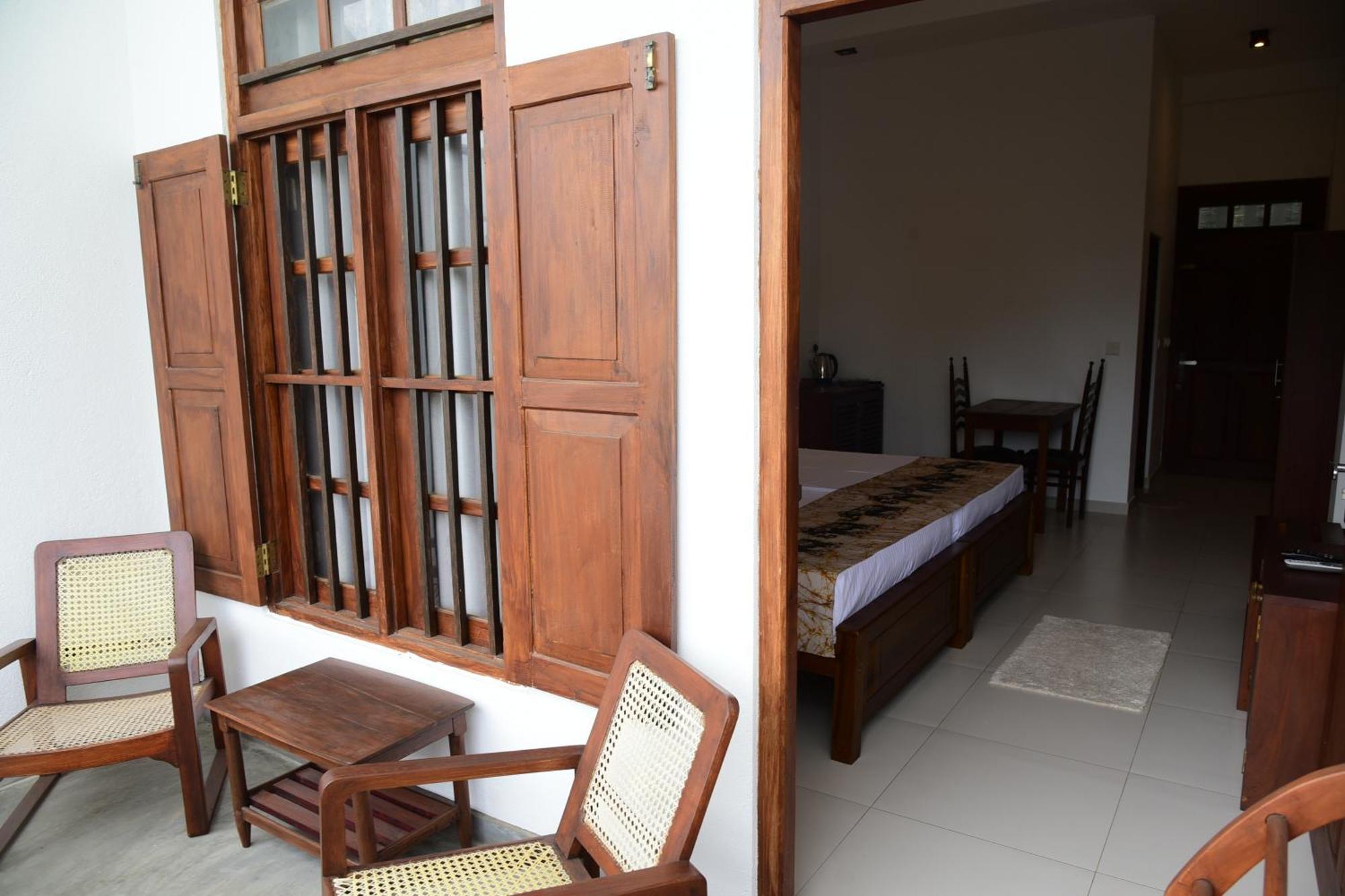 Hotel Tranquil à Hikkaduwa Extérieur photo