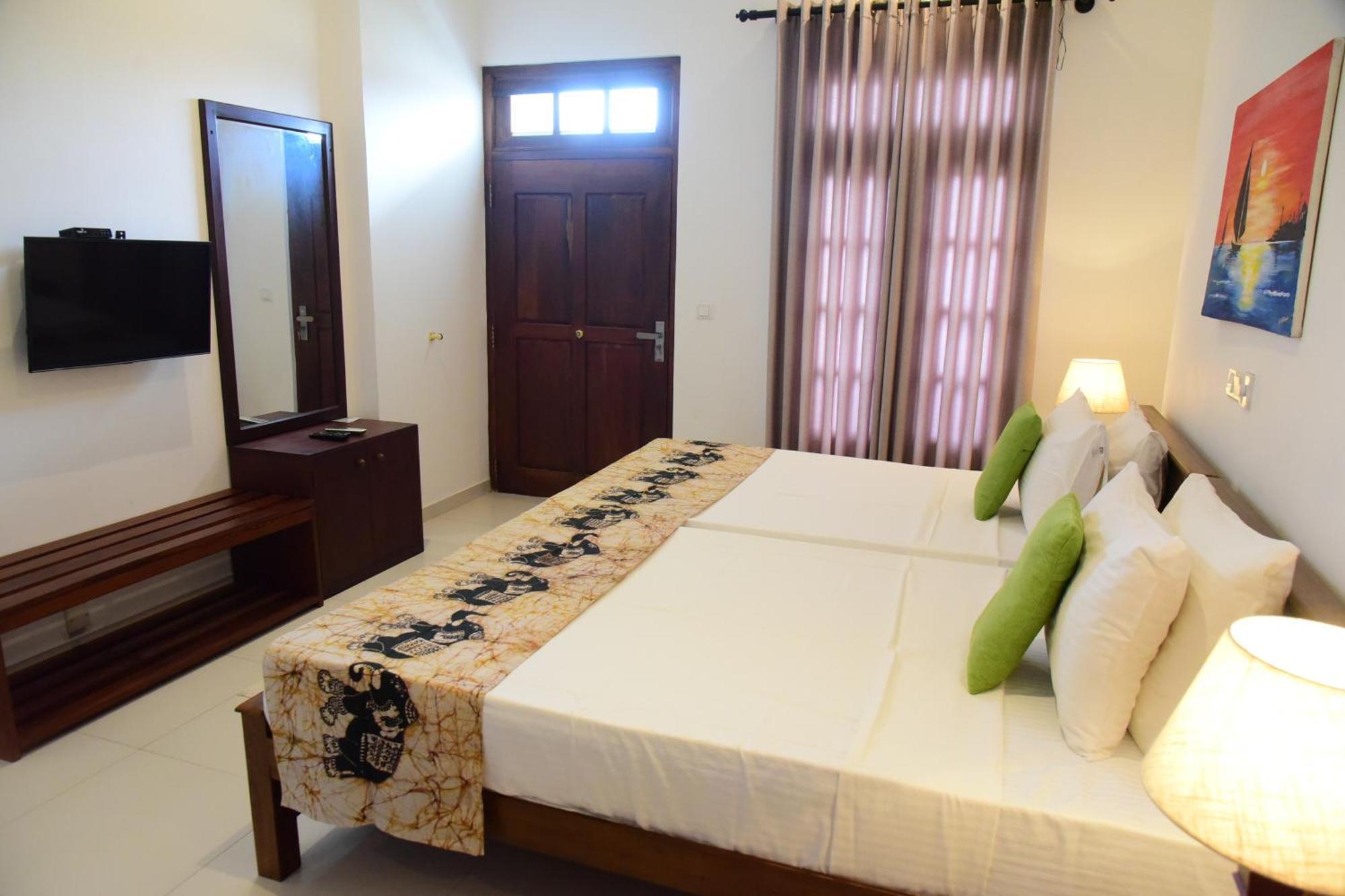 Hotel Tranquil à Hikkaduwa Extérieur photo