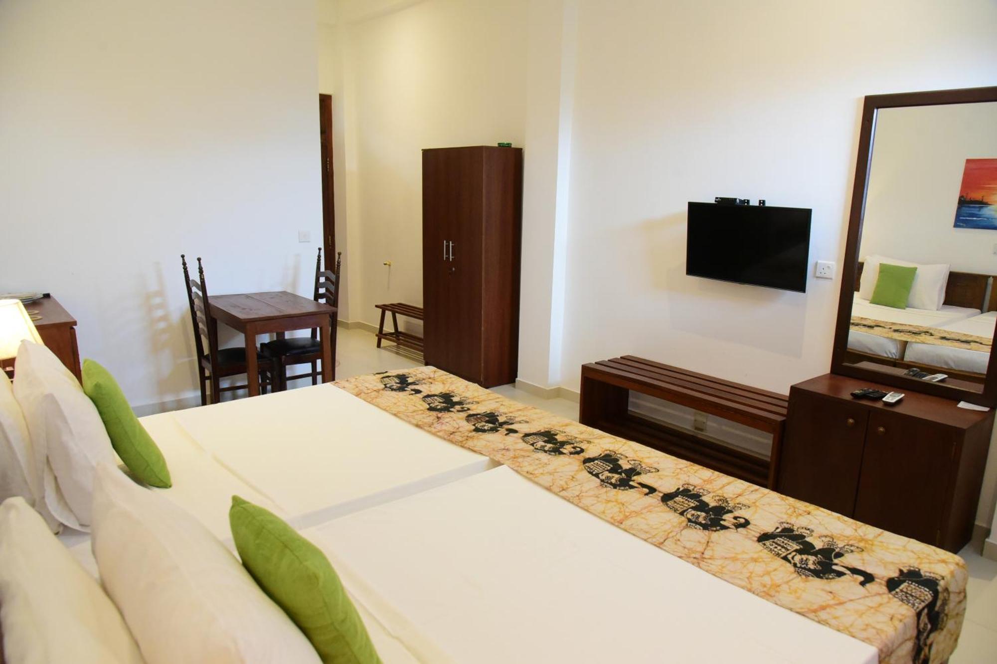 Hotel Tranquil à Hikkaduwa Extérieur photo