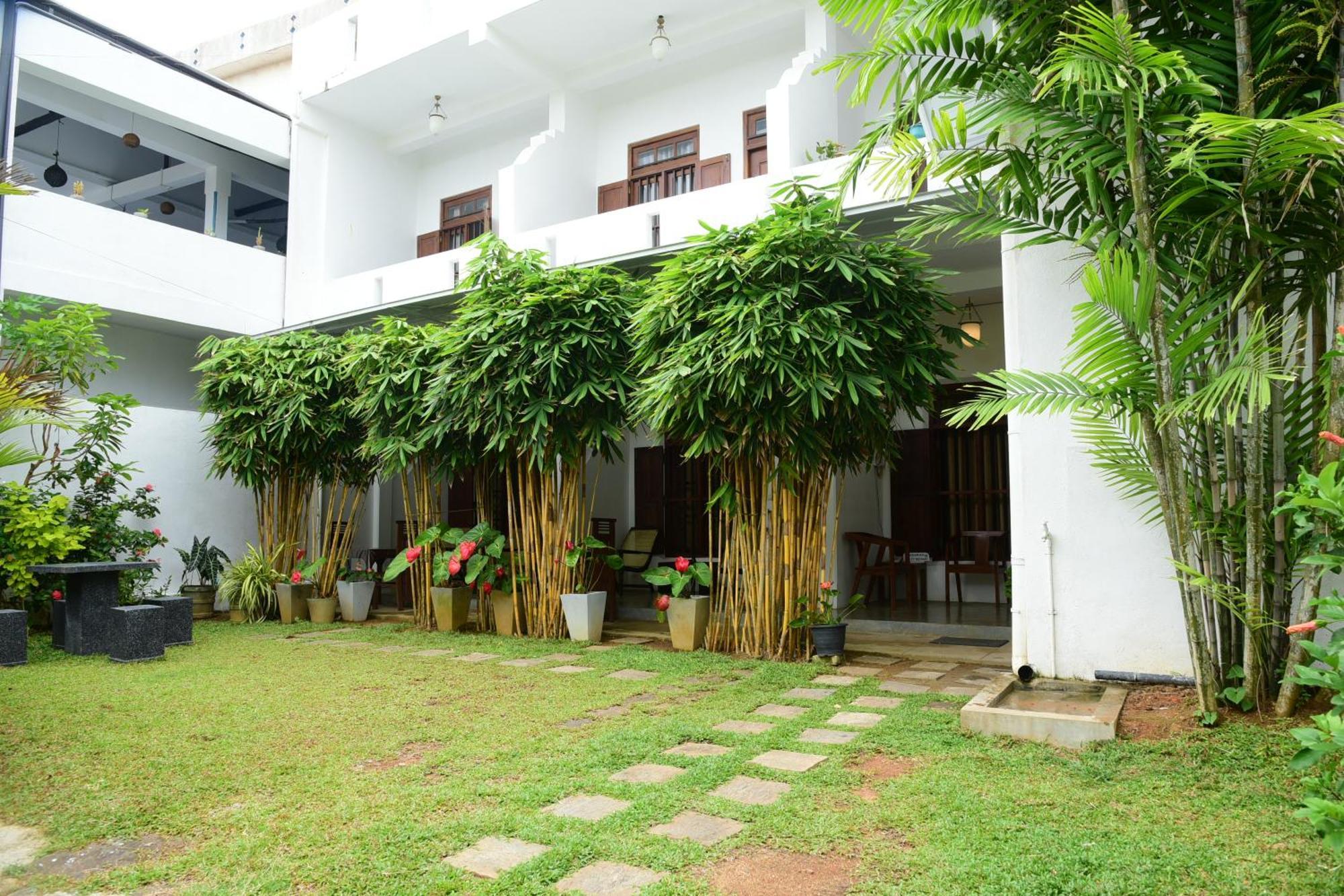 Hotel Tranquil à Hikkaduwa Extérieur photo